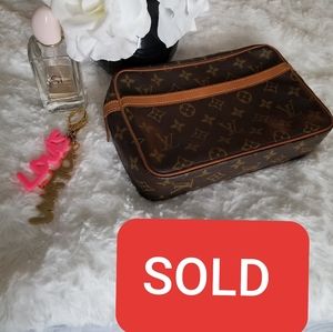 Authentic Louis vuitton pochette vintage SOLD